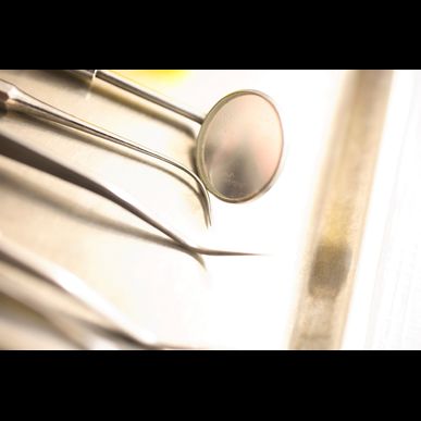 つくばの歯医者ならセラミックを扱う当院へお越しください